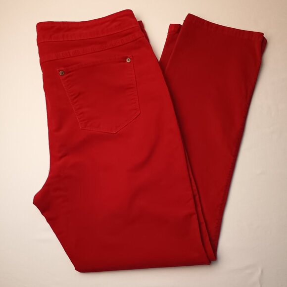 Dana Buchman Red Velvet Jeans Size 14 High Rise Straight Leg - Picture 1 of 9